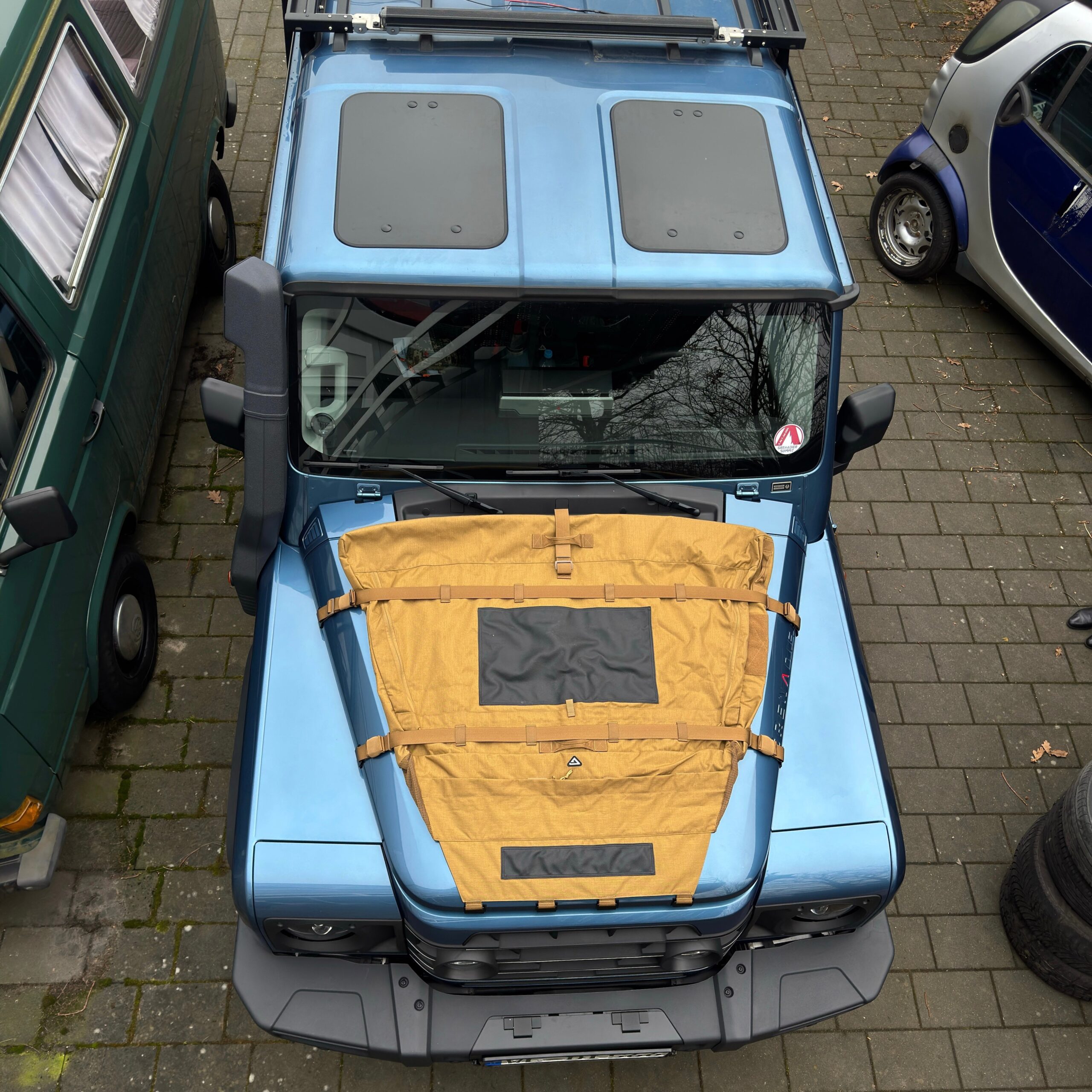 Bonnet Bag Ineos Grenadier – Hochwertiges Zubehör - Image 3