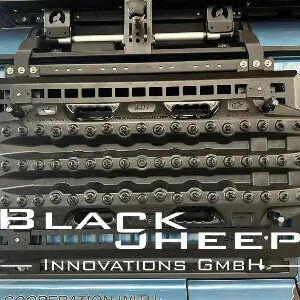 Alternative view of Outside M.O.L.L.E. Seitenträger für INEOS Grenadier, XL – Hochwertiges Zubehör